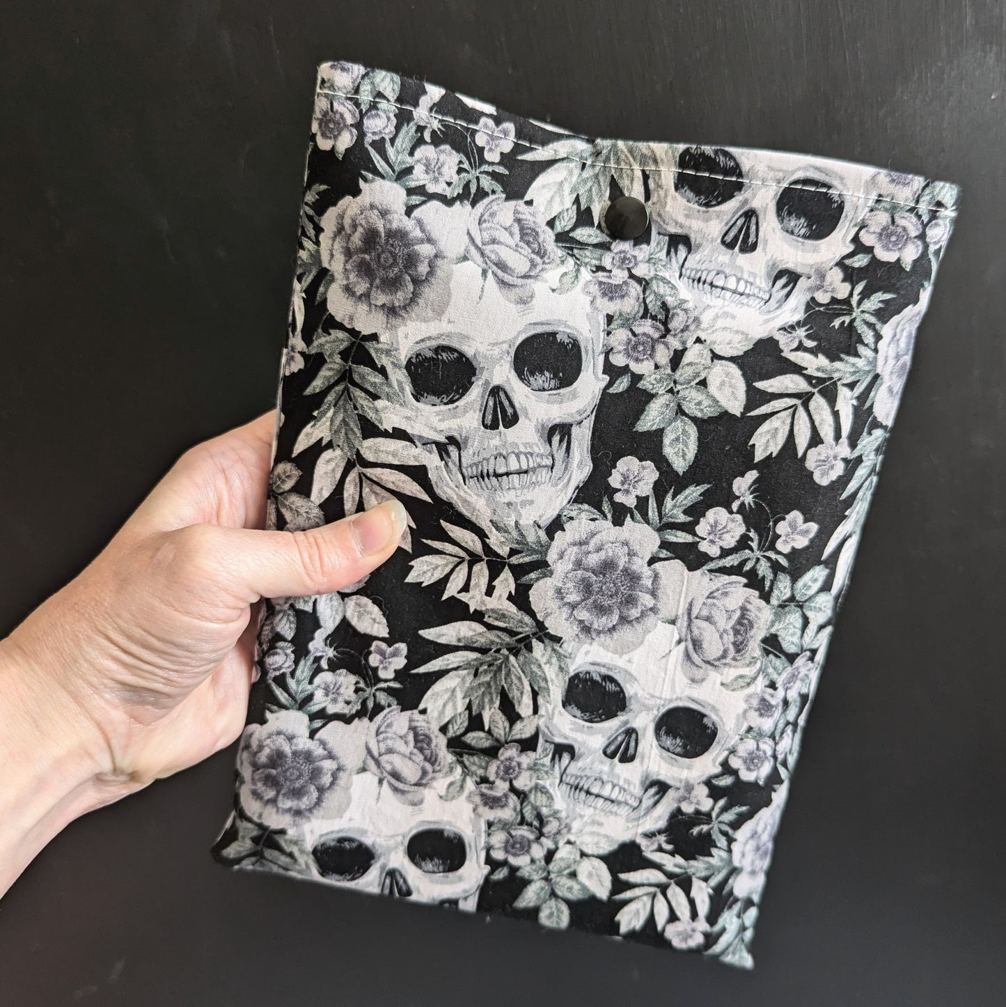 Skull book sleeve